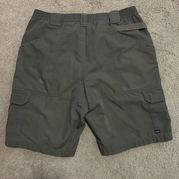 5.11 TACLITE PRO 11" RIPSTOP SHORT 38W - Picture 2 of 4